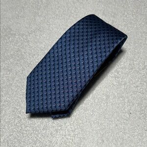 Michael Kors Elegant‎ Blue Textured Men's Tie NWT